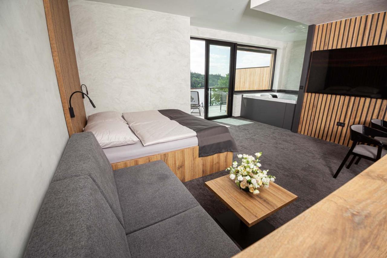 Hotel Kras Jedovnice Extérieur photo