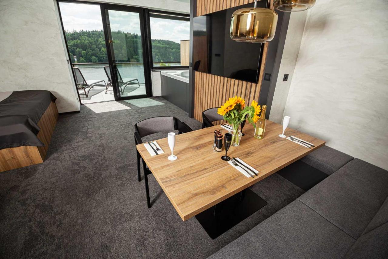 Hotel Kras Jedovnice Extérieur photo