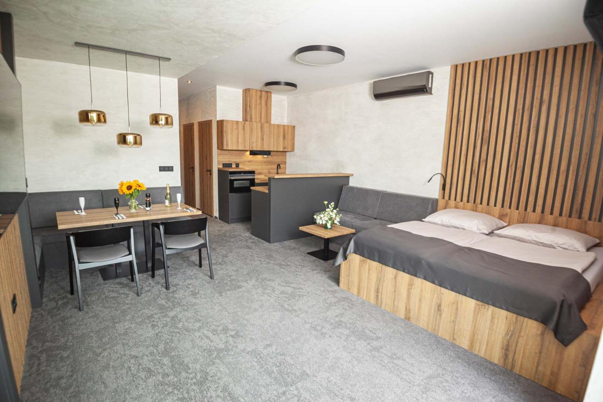 Hotel Kras Jedovnice Extérieur photo